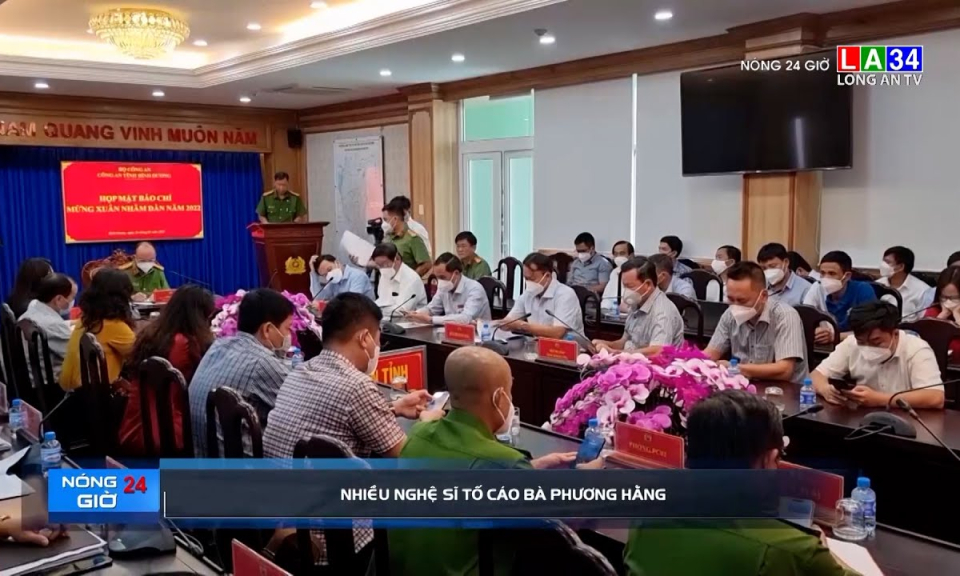 Nhiều nghệ sĩ tố cáo bà Phương Hằng