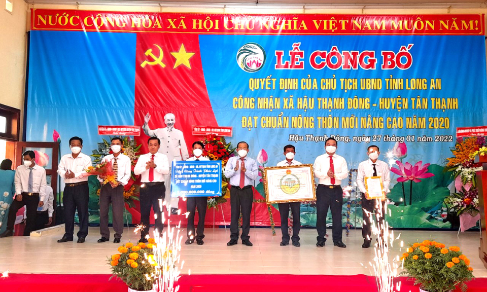 Tân Thạnh: Xã Hậu Thạnh Đông đón nhận xã Nông thôn mới nâng cao