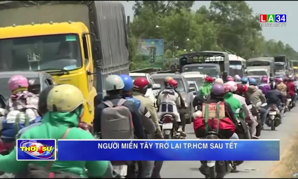 Người dân miền Tây trở lại TP.HCM sau Tết