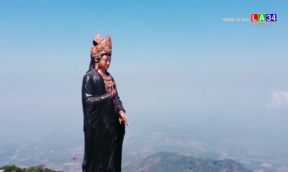 Chiêm ngưỡng tượng phật bà cao nhất Châu Á ngự trên &#8220;nóc nhà Nam Bộ&#8221;