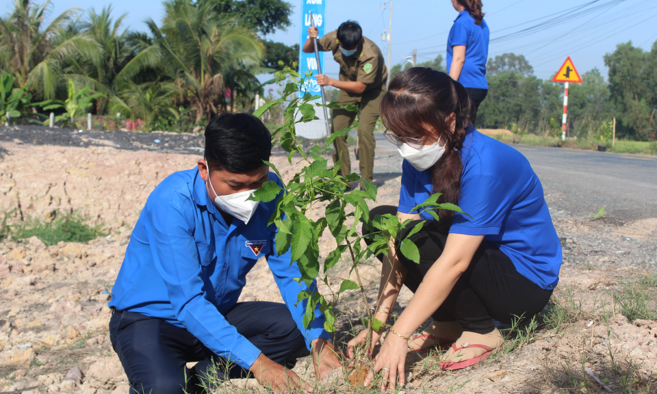 Đức Huệ công trình thanh niên chào mừng Đại hội Đoàn