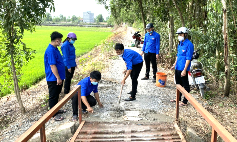 Tân Thạnh ra quân Tháng Thanh niên năm 2022