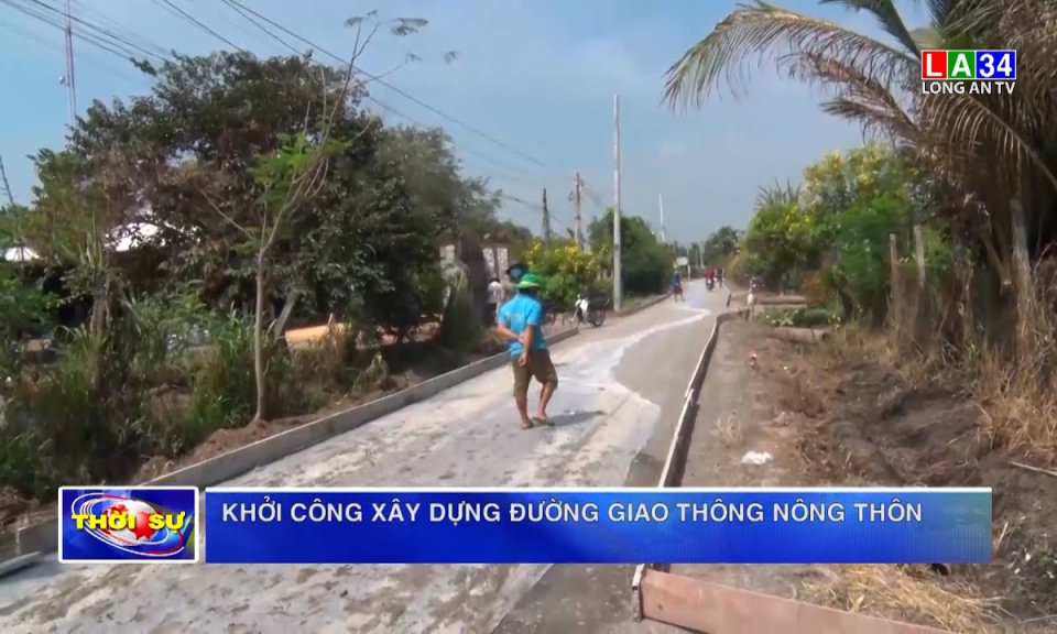 Khởi công xây dựng đường giao thông nông thôn