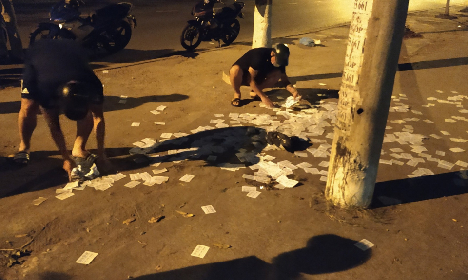 Xử phạt vi phạm hành chính 08 trường hợp rải tờ rơi quảng cáo “Cho vay trả góp”