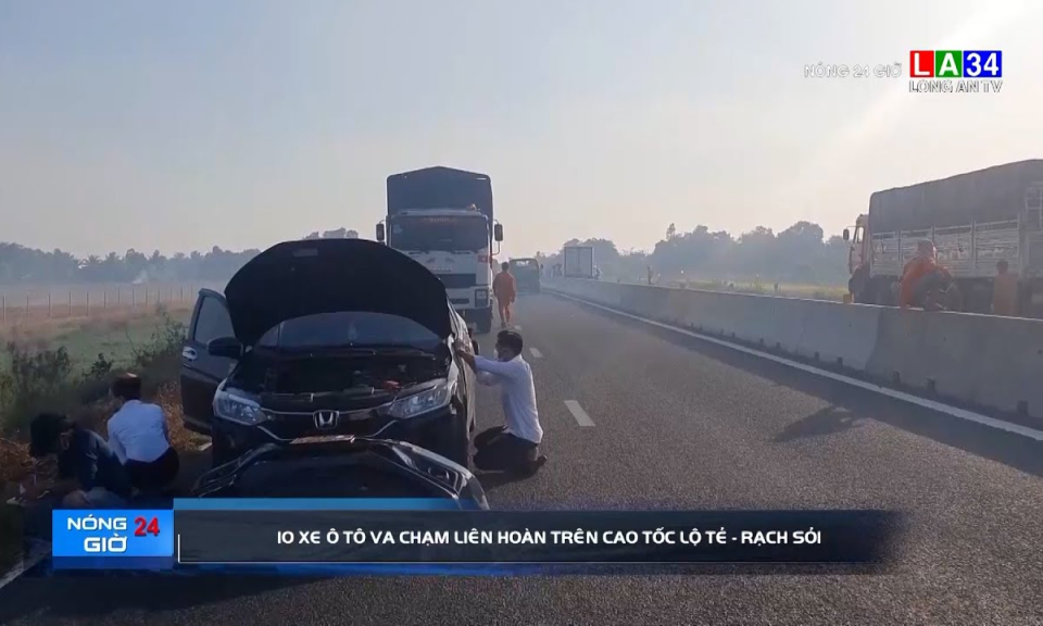 10 xe ô tô va chạm liên hoàn trên cao tốc Lộ Tẻ &#8211; Rạch Sỏi