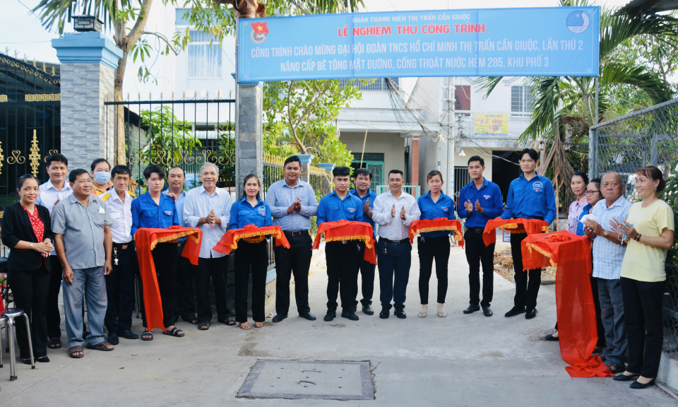 Cần Giuộ khánh thành công trình chào mừng Đại hội đoàn
