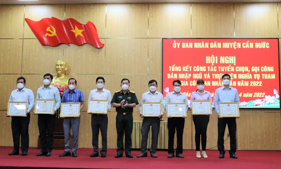Cần Đước tổng kết công tác tuyển chọn, gọi công dân nhập ngũ