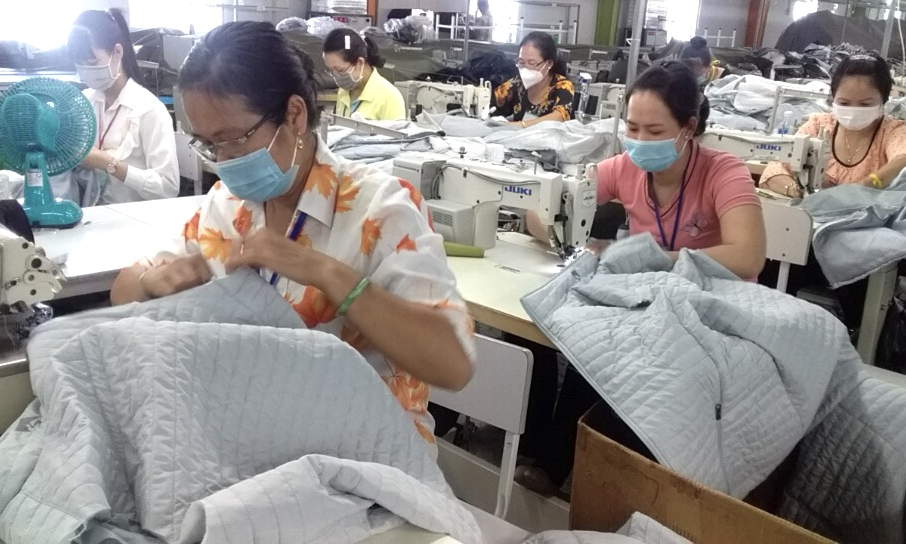 Liên đoàn Lao động tỉnh làm việc tại huyện Cần Giuộc