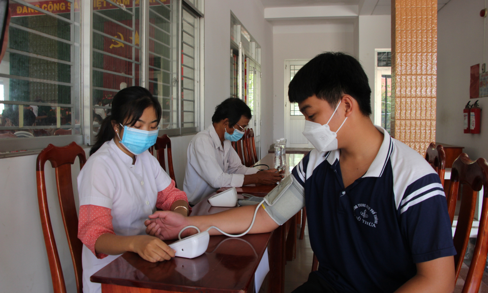 Thủ Thừa: Công dân tuổi 17 đăng ký nghĩa vụ quân sự