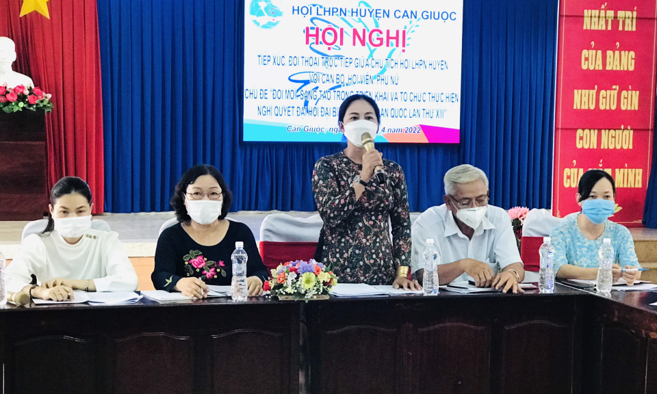 Cần Giuộc đối thoại trực tiếp giữa Chủ tịch Hội LHPN huyện với cán bộ hội viên