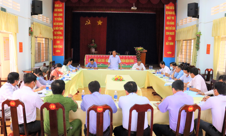 Huyện ủy Cần Đước kiểm tra tiến độ thực hiện Nghị quyết quý I năm 2022 tại Long Hựu Tây