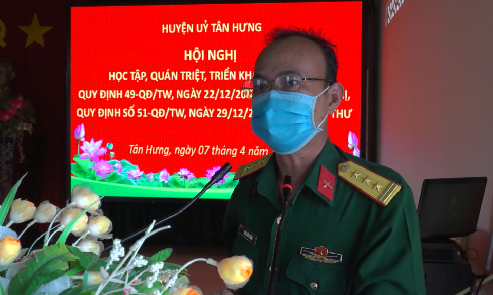 Tân Hưng học tập, quán triệt Quy định 49, 51 của Bộ Chính trị