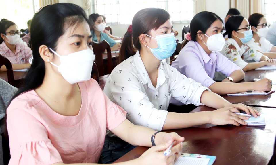 Cần Đước tập huấn nghiệp vụ cán bộ phụ nữ cơ sở năm 2022