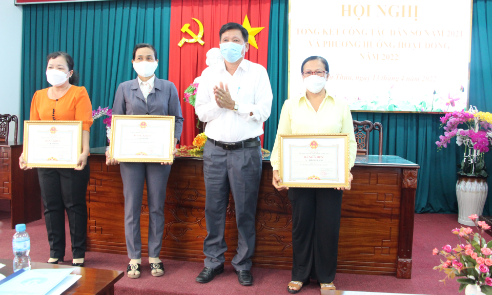 Thủ Thừa tổng kết công tác dân số và sức khỏe sinh sản năm 2021
