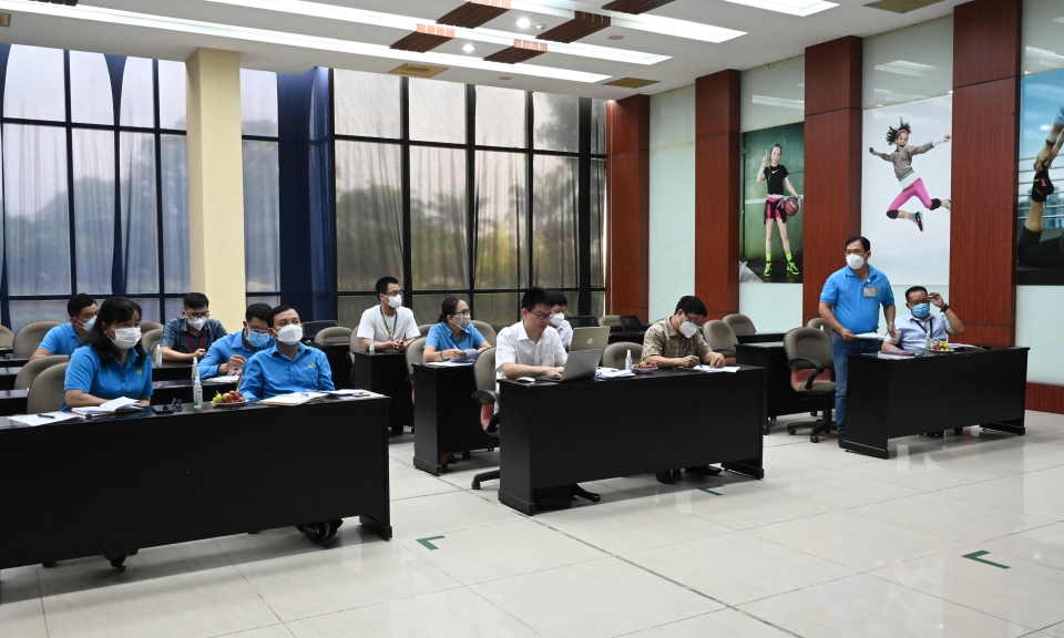 Bến Lức: Tổng LĐLĐ khảo sát tình hình thi hành Điều lệ Công đoàn Việt Nam