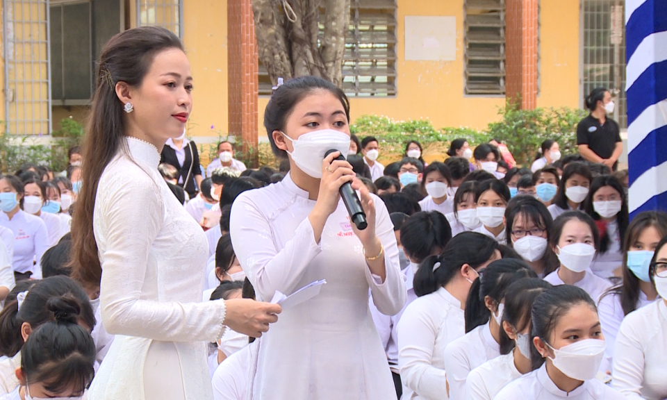 “Đưa trường học đến thí sinh” 2022