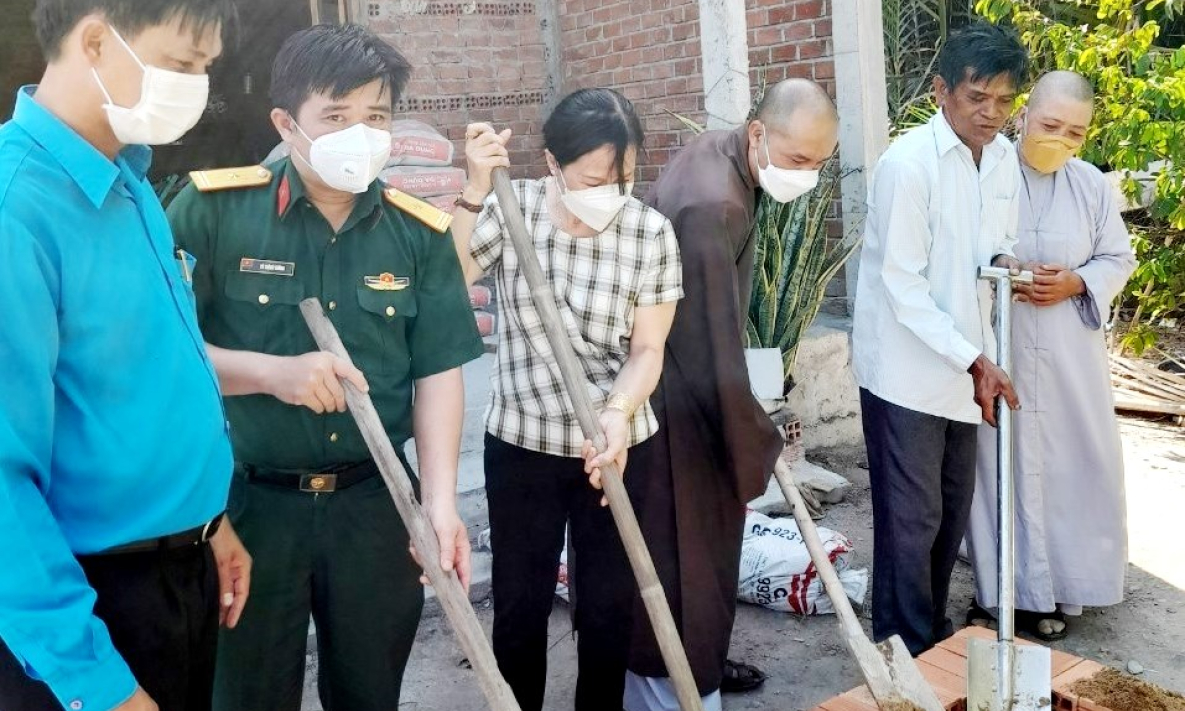 Cần Đước sữa chữa nhà ở cho thương binh