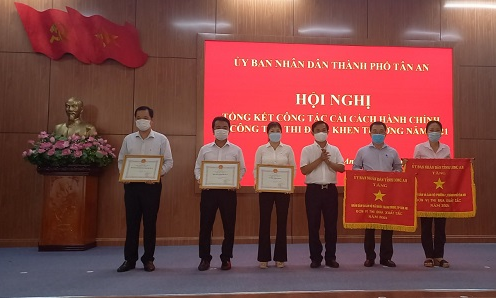 Thành phố Tân An tổng kết công tác cải cách hành chính và thi đua - khen thưởng năm 2021
