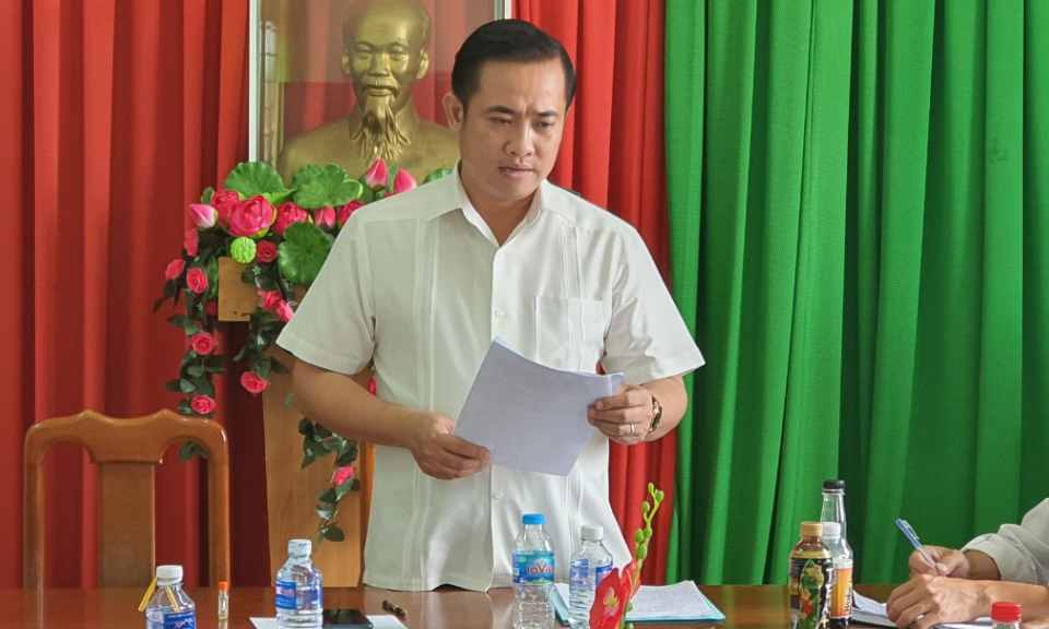 Chủ tịch UBND huyện làm việc với xã Nhơn Hòa Lập