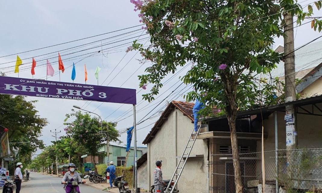 Cần Giuộc chỉnh trang cáp viễn thông, đảm bảo mỹ quan đô thị
