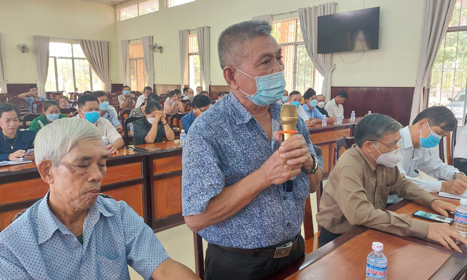 Đại biểu Quốc hội tiếp xúc cử tri huyện Tân Hưng