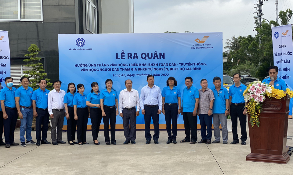 Lễ ra quân toàn quốc hưởng ứng Tháng vận động triển khai BHXH toàn dân