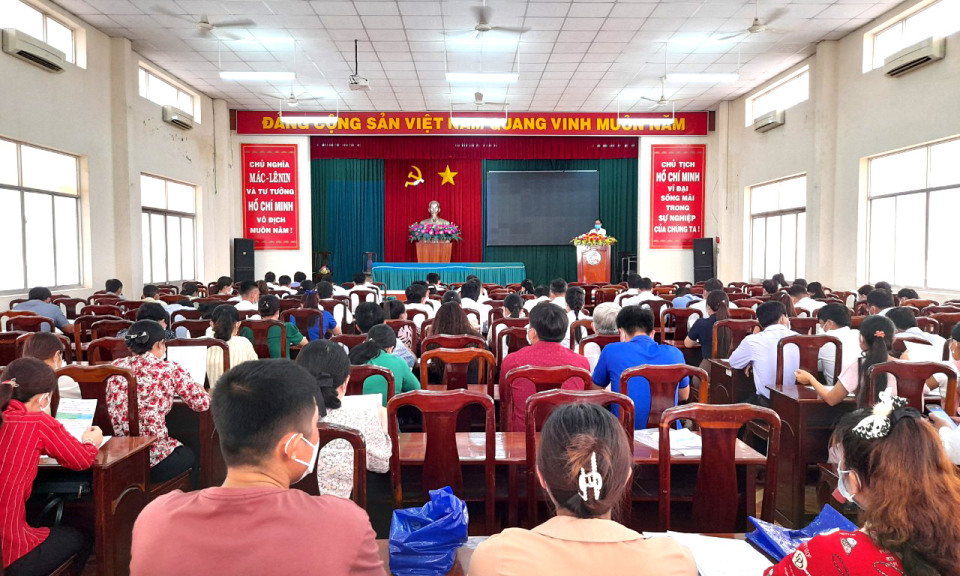 Tân Thạnh tư vấn giới thiệu việc làm cho người lao động