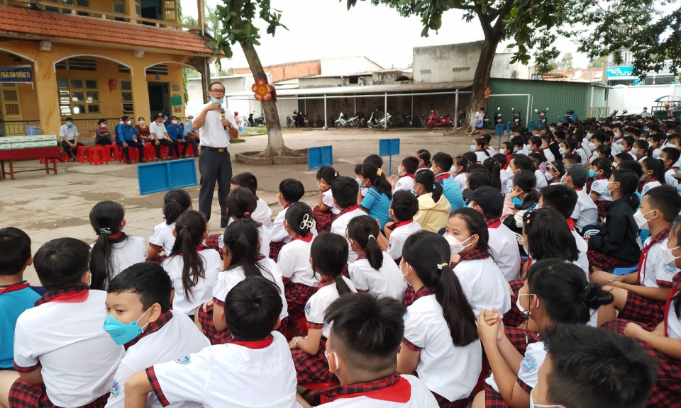 Đức Huệ tuyên truyền phòng chống đuối nước, tai nạn thương tích và xâm hại trẻ em