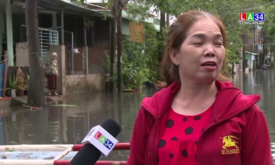 Mưa lớn gây ngập nhiều tuyến đường tại Tp.Tân An