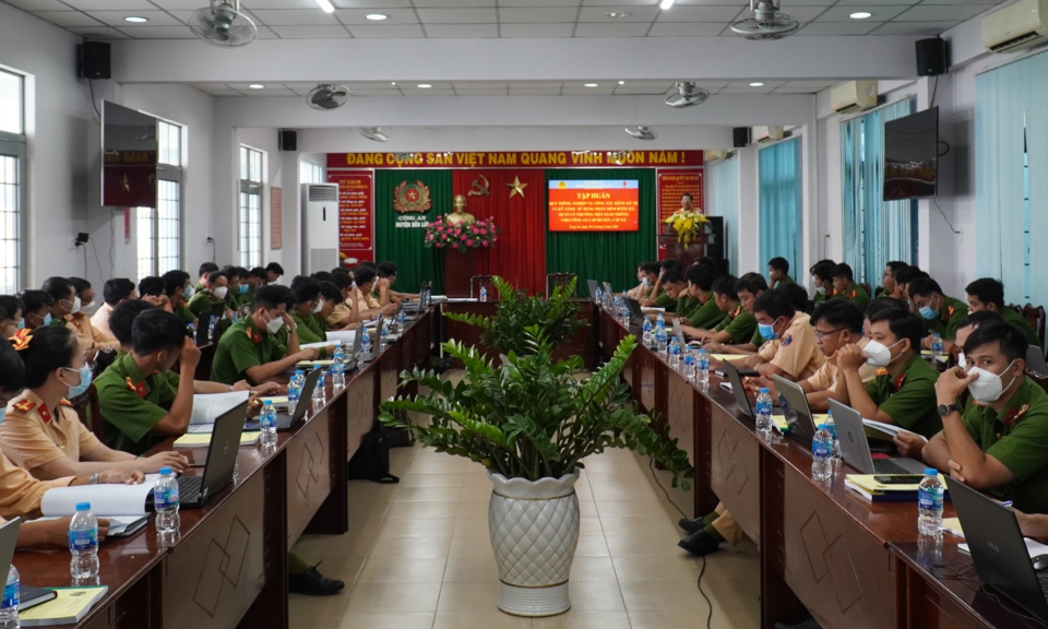 Tập huấn nghiệp vụ công tác đăng ký, quản lý phương tiện giao thông cơ giới đường bộ