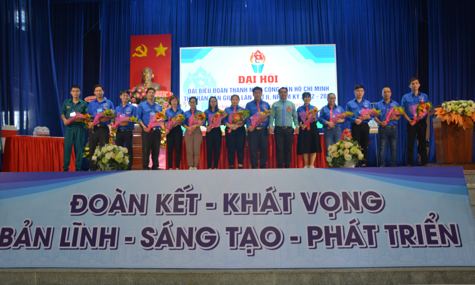 Cần Giuộc hoàn thành Đại hội Đoàn cấp cơ sở