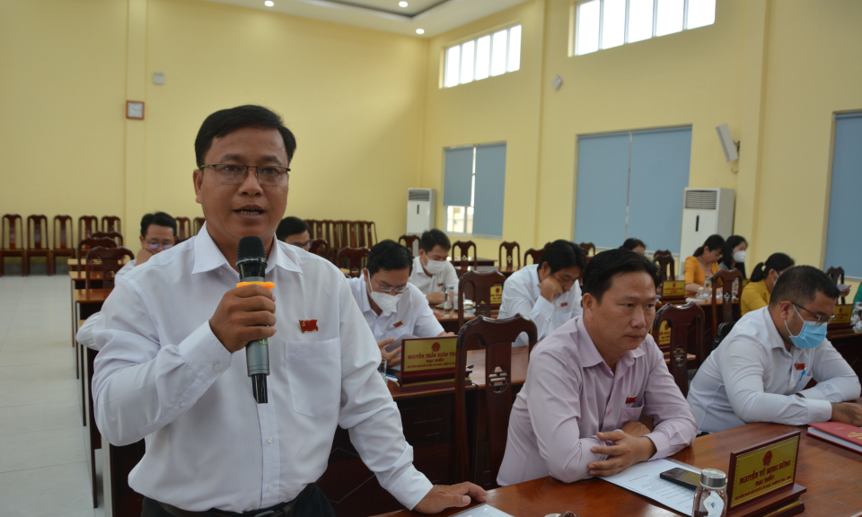 HĐND huyện Cần Giuộc tổ chức kỳ họp chuyên đề, phiên chất vấn và trả lời chất vấn