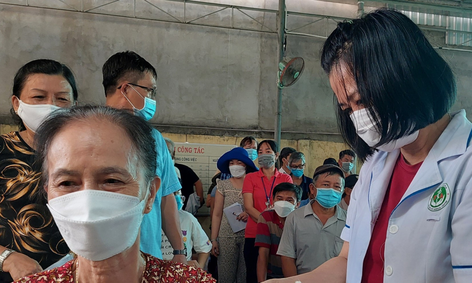 TP.Tân An triển khai tiêm liều nhắc lại lần 2 (mũi 4) cho người dân
