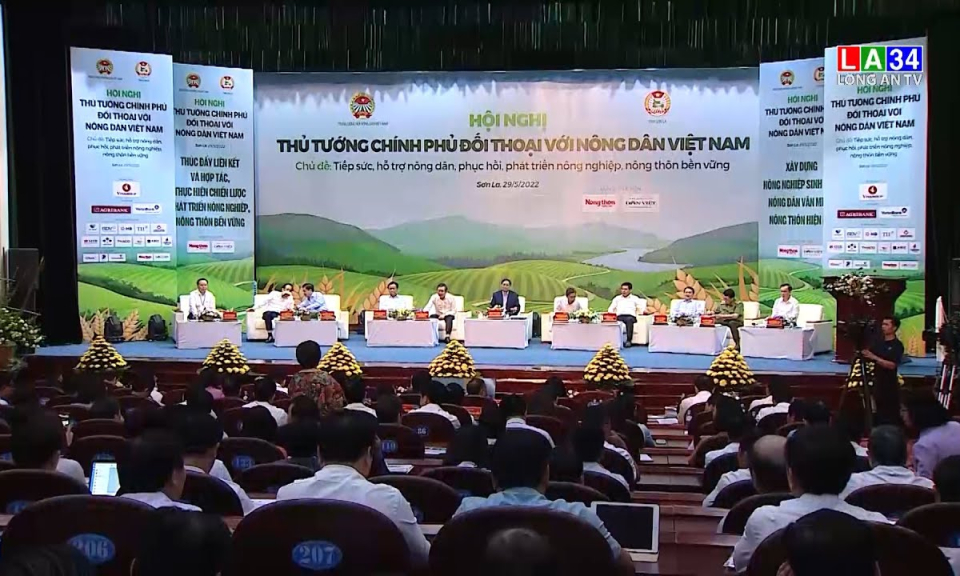 Thủ tướng Chính phủ đối thoại với nông dân Việt Nam