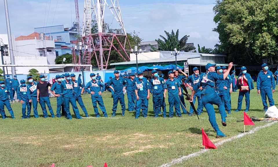 Huyện Châu Thành khai mạc Hội thao Trung đội Dân quân cơ động năm 2022