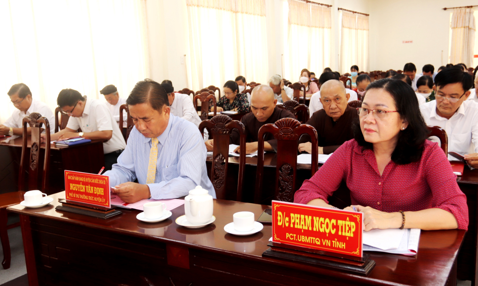 Ủy ban Mặt trận Tổ quốc huyện Cần Đước sơ kết hoạt động giữa nhiệm kỳ