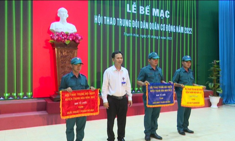 Hội thao Trung đội dân quân cơ động huyện Thạnh Hóa năm 2022 thành công tốt đẹp