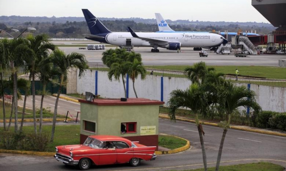 Mỹ gỡ bỏ hạn chế bay đối với Cuba