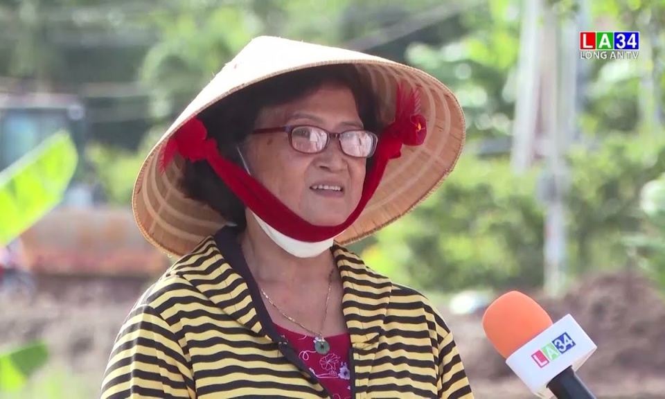 Tân Trụ đầu tư mở rộng đường giao thông nông thôn