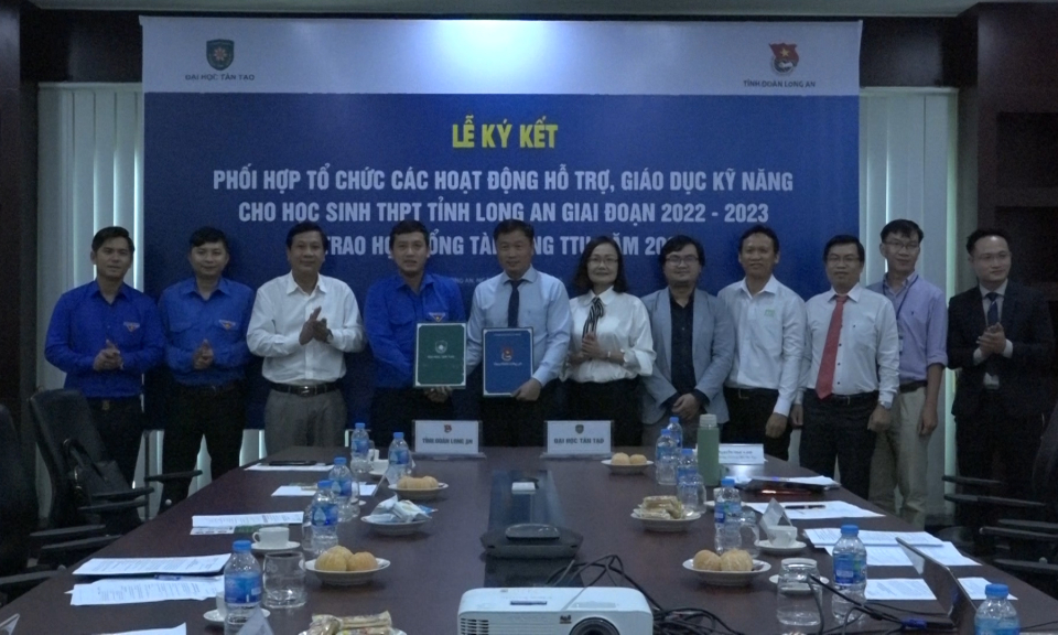 Ký kết các hoạt động hỗ trợ, giáo dục kỹ năng cho học sinh THPT tỉnh Long An