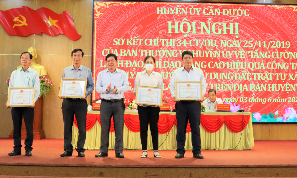 Huyện ủy Cần Đước sơ kết công tác quản lý Nhà nước về sử dụng đất