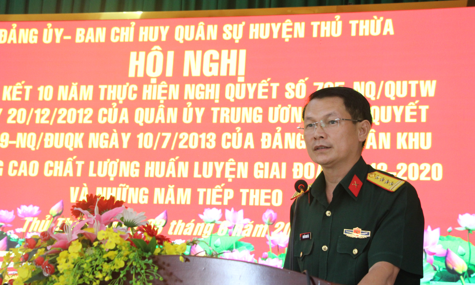 Thủ Thừa  tổng kết 10 năm thực hiện nâng cao chất lượng huấn luyện quân sự