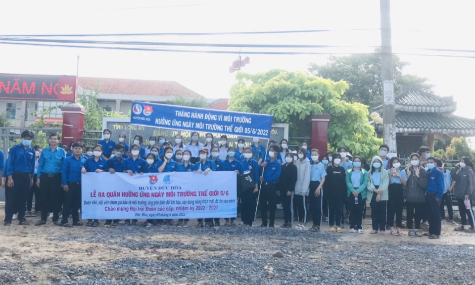 Đức Hòa ra quân hưởng ứng Ngày Môi trường thế giới