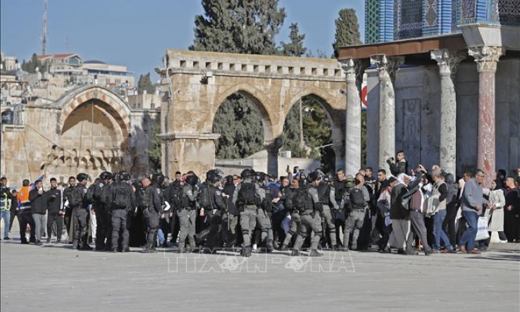 Bạo loạn bùng phát tại Jerusalem