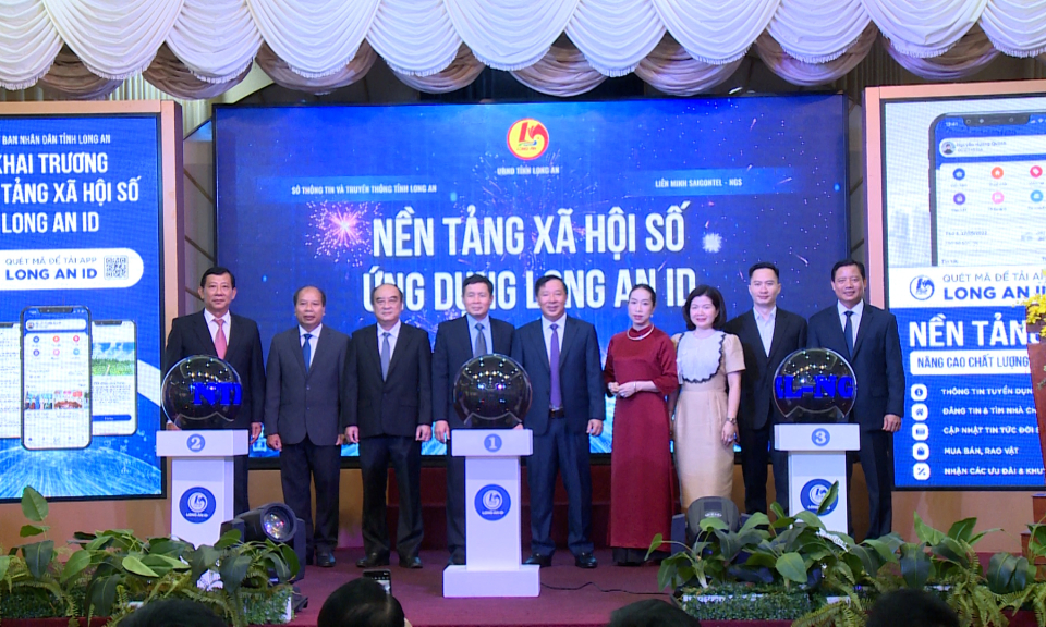 Khai trương nền tảng xã hội số ứng dụng “Long An ID”