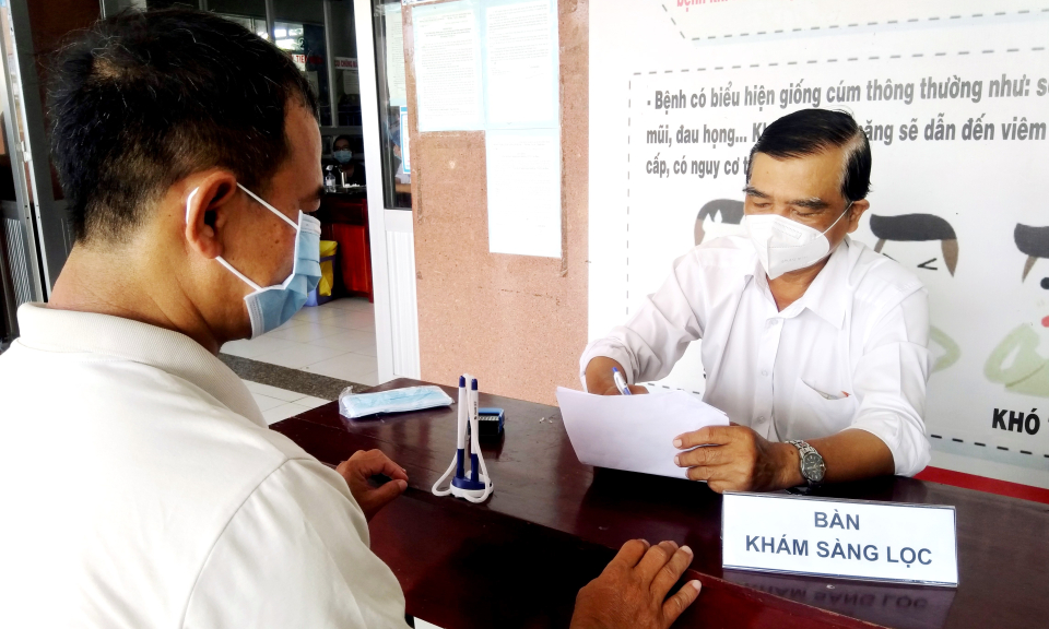 Cần Đước có trên 15.000 ngưới tiêm vắc xin ngừa COVID-19 mũi 4