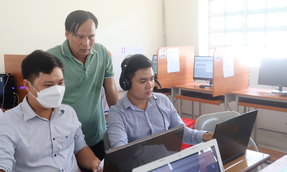 Tập huấn nghiệp vụ Đài Truyền thanh Đài xã, thị trấn huyện Bến Lức năm 2022