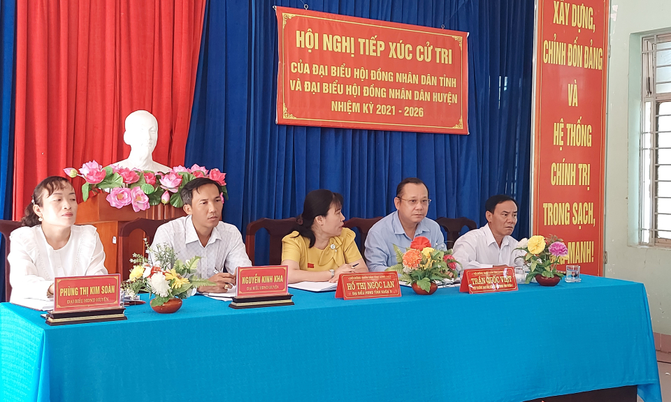 Thạnh Hóa: Đại biểu HĐND tiếp xúc cử tri