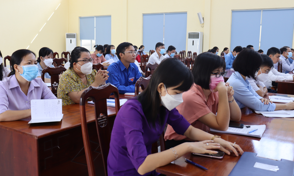 Cần Giuộc tập huấn công tác cải cách hành chính năm 2022