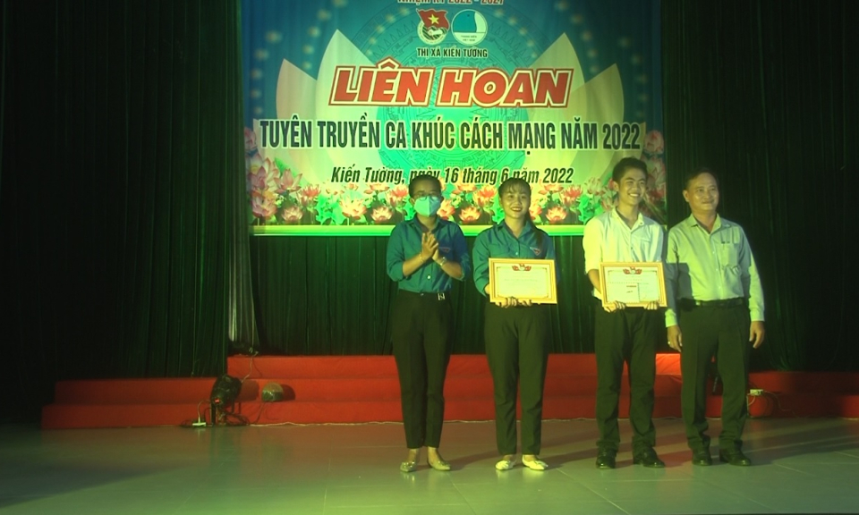 Kiến Tường: Liên hoan Tuyên truyền ca khúc cách mạng năm 2022